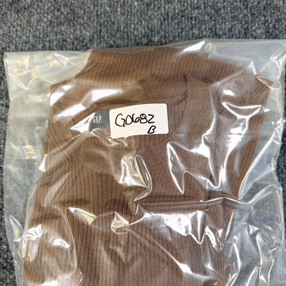 Gap Sweater Womens Medium Brown Soft Cozy Ribbed Knit Crew Neck Preppy Outerwear - Picture 8 of 8